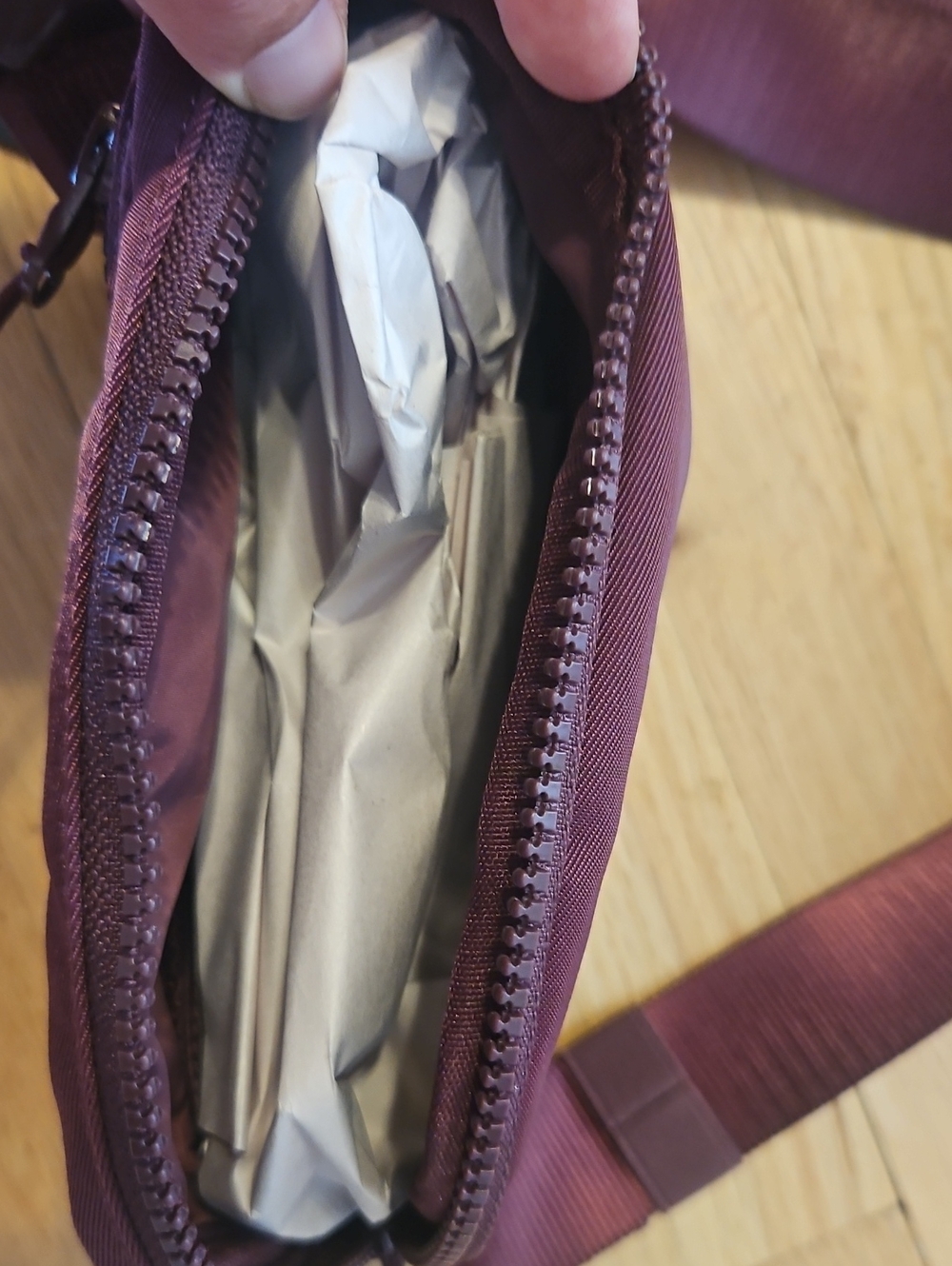 NWT Fabletics Crossbody Bag - Picture 3 of 3